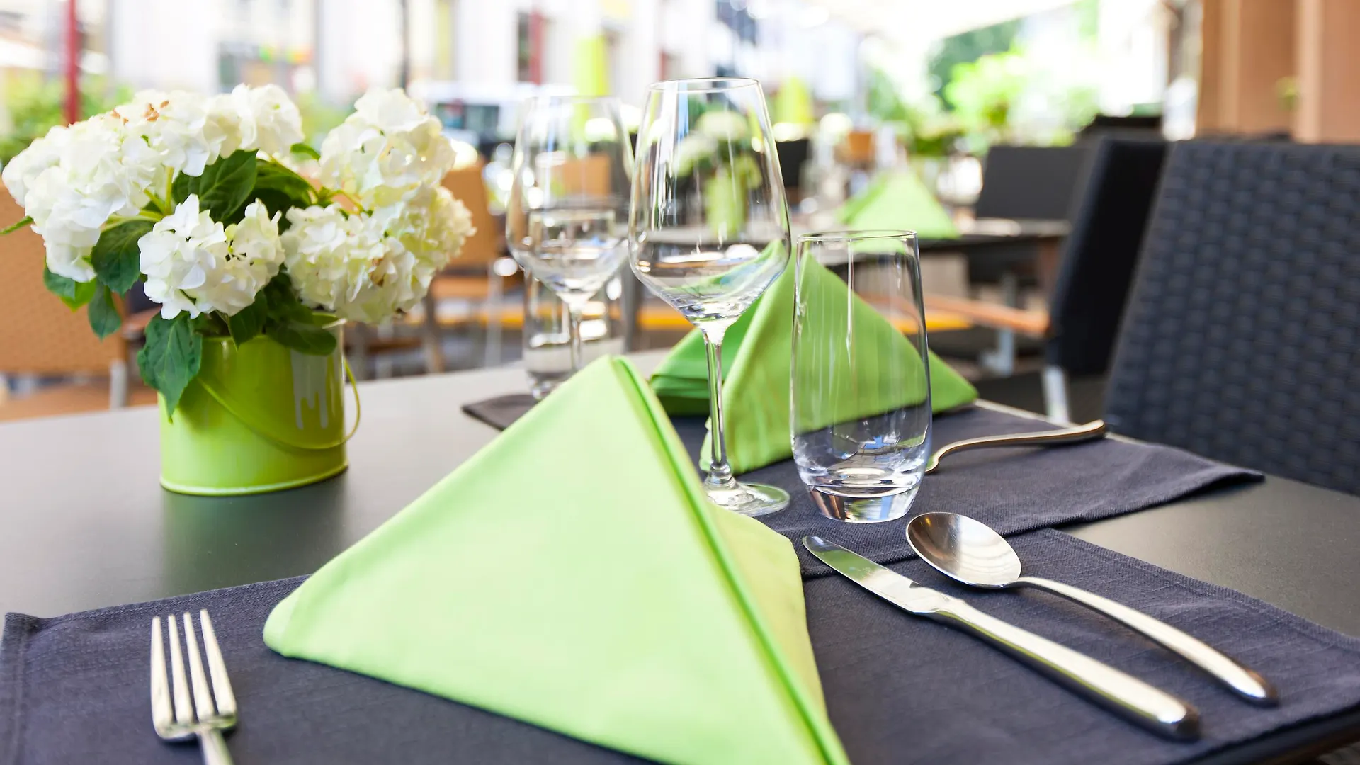 ****  Hotel Basel - Da Wohnen, Wo Basel Lebt! Switzerland